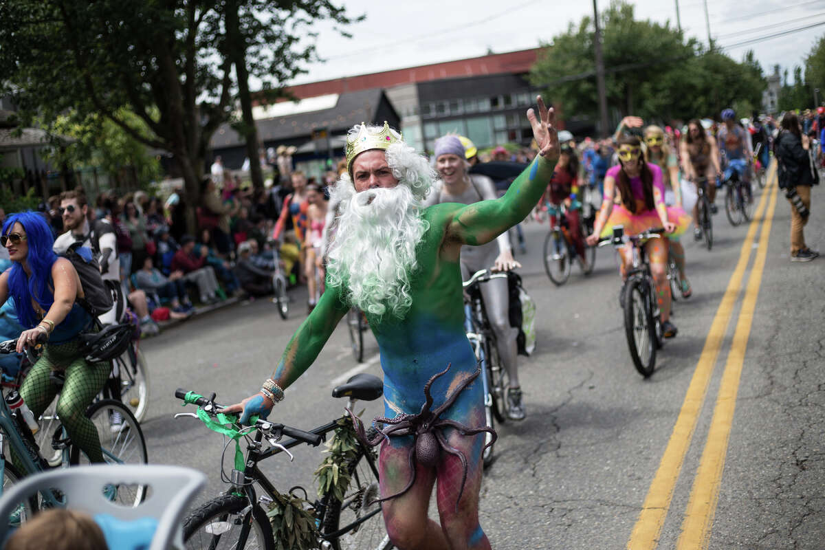 Solstice parade thrills, amuses, titillates in Seattle