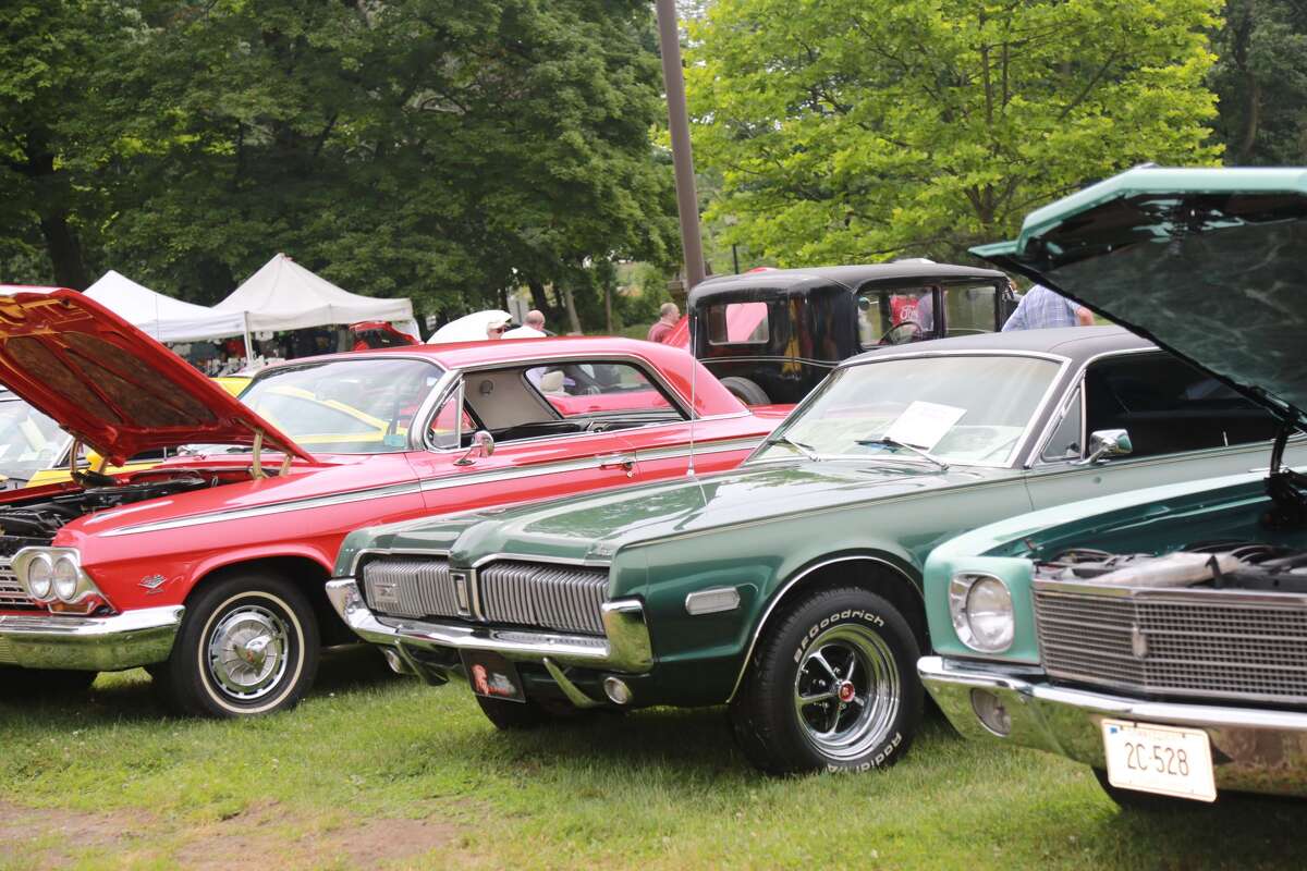 The New England Auto Museum held its annual Father's Day Car Show at Mathews Park in Norwalk on June 18, 2017. Guests enjoyed food, touring the Lockwood-Mathews Mansion and, of course, classic cars. Were you SEEN?