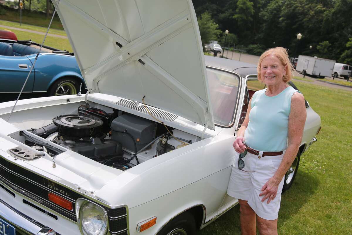 The New England Auto Museum held its annual Father's Day Car Show at Mathews Park in Norwalk on June 18, 2017. Guests enjoyed food, touring the Lockwood-Mathews Mansion and, of course, classic cars. Were you SEEN?