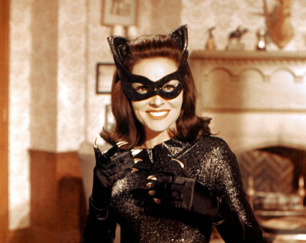 Catwoman Lee Meriwether recalls Adam West; 'Batman' at Alamo