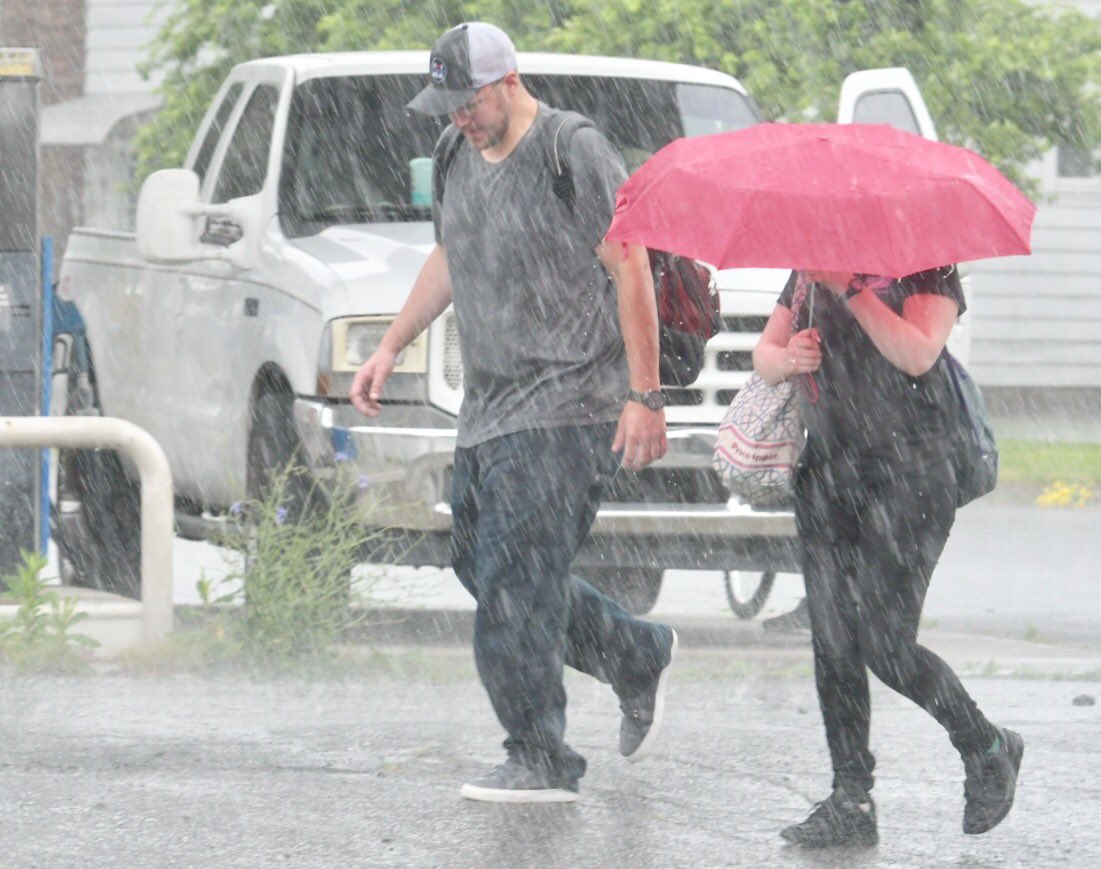 Thousands without power after thunderstorms hit Capital Region