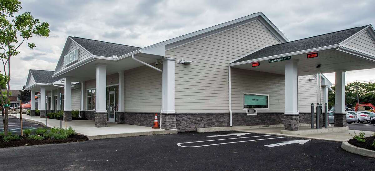 Stewart's delivers for Pioneer in Watervliet