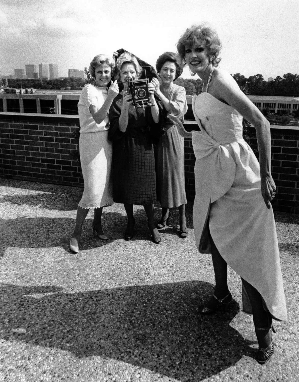 Houston model Dallas Hill, 86, leaves stylish legacy