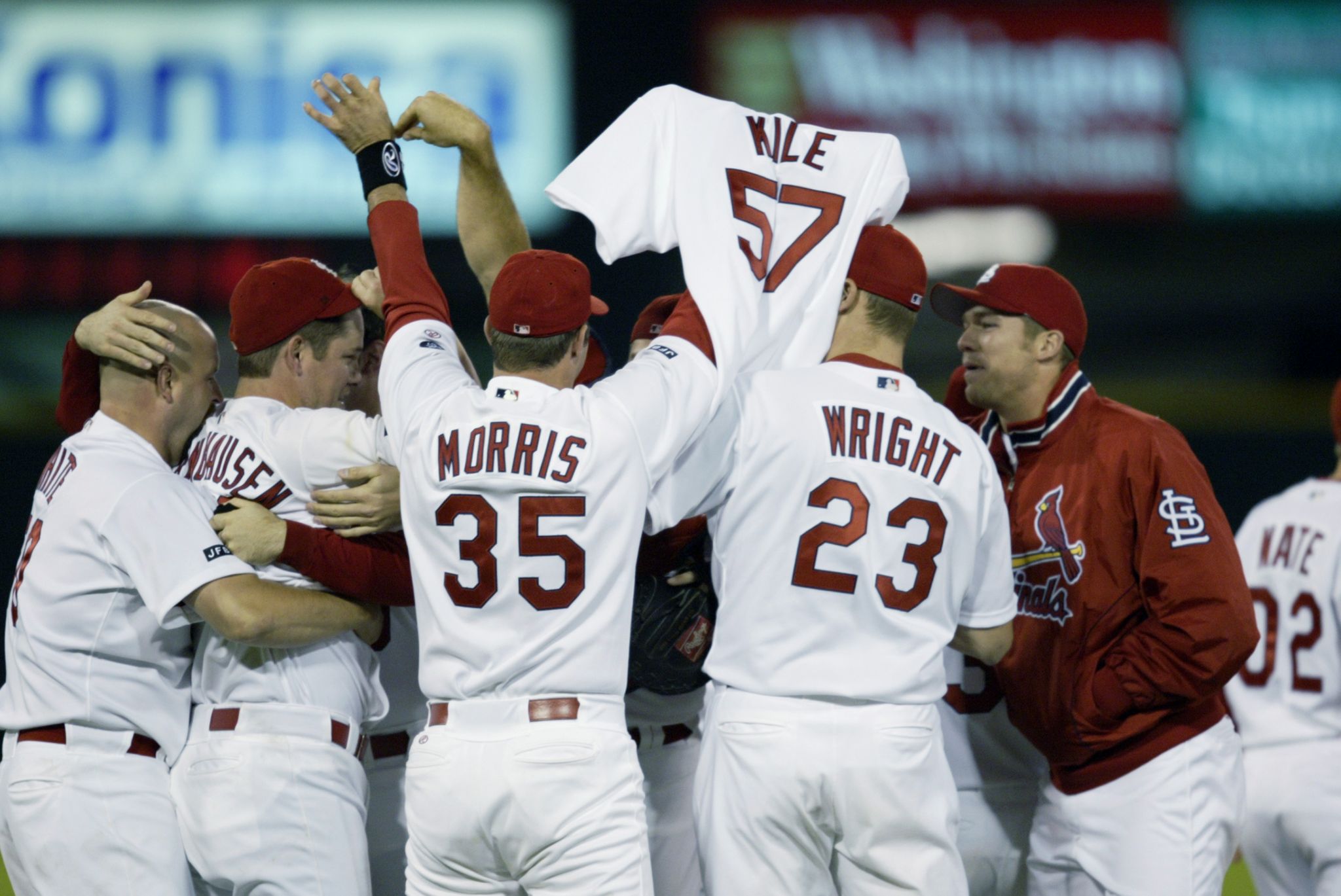 Touching tribute inside Jeff Bagwell, Craig Biggio's Houston Hall of Fame  rings