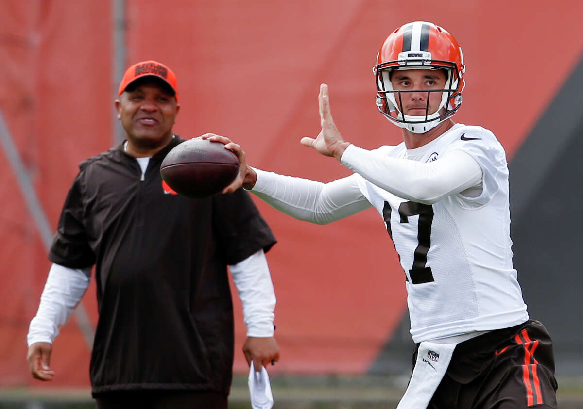 Browns coach Hue Jackson has been effusive in his praise of quarterback Brock Osweiler since he was acquired from the Texans.