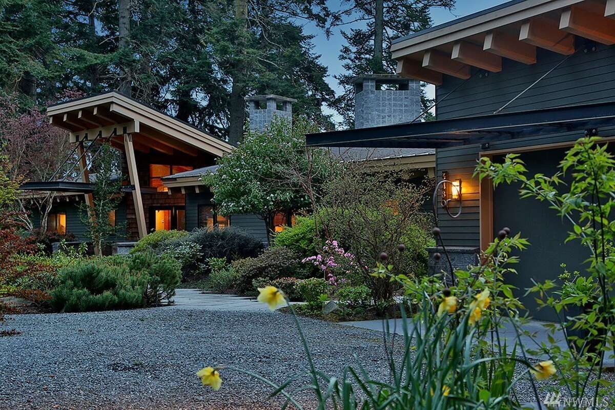 Modern masterpiece for sale on Whidbey Island