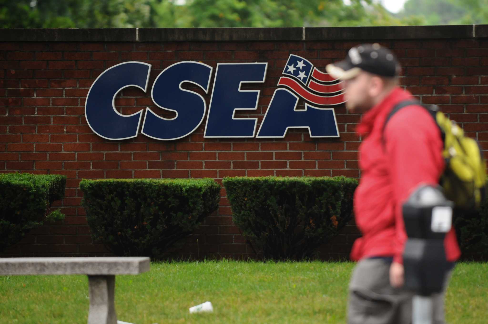 CSEA contract deal would cost state 350M