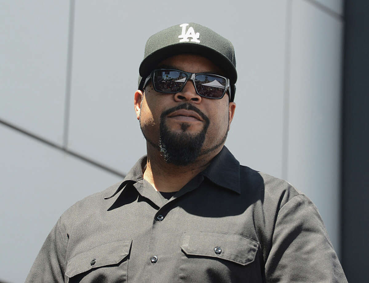 Here are the fake names celebrities use at hotels