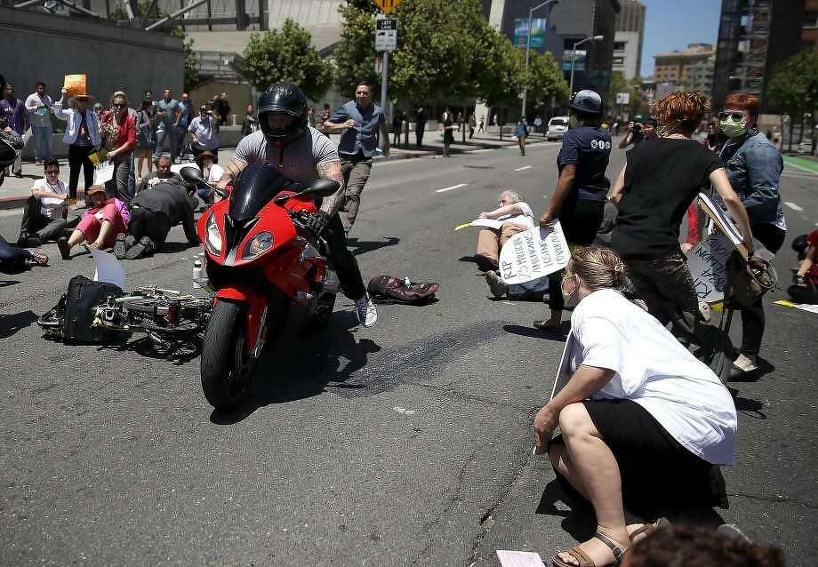San Francisco Motorcycle >> Biker Cited For Reckless Driving In Sf Protest Disturbance San Francisco Motorcycle >> Biker Cited For Reckless Driving In Sf Protest Disturbance