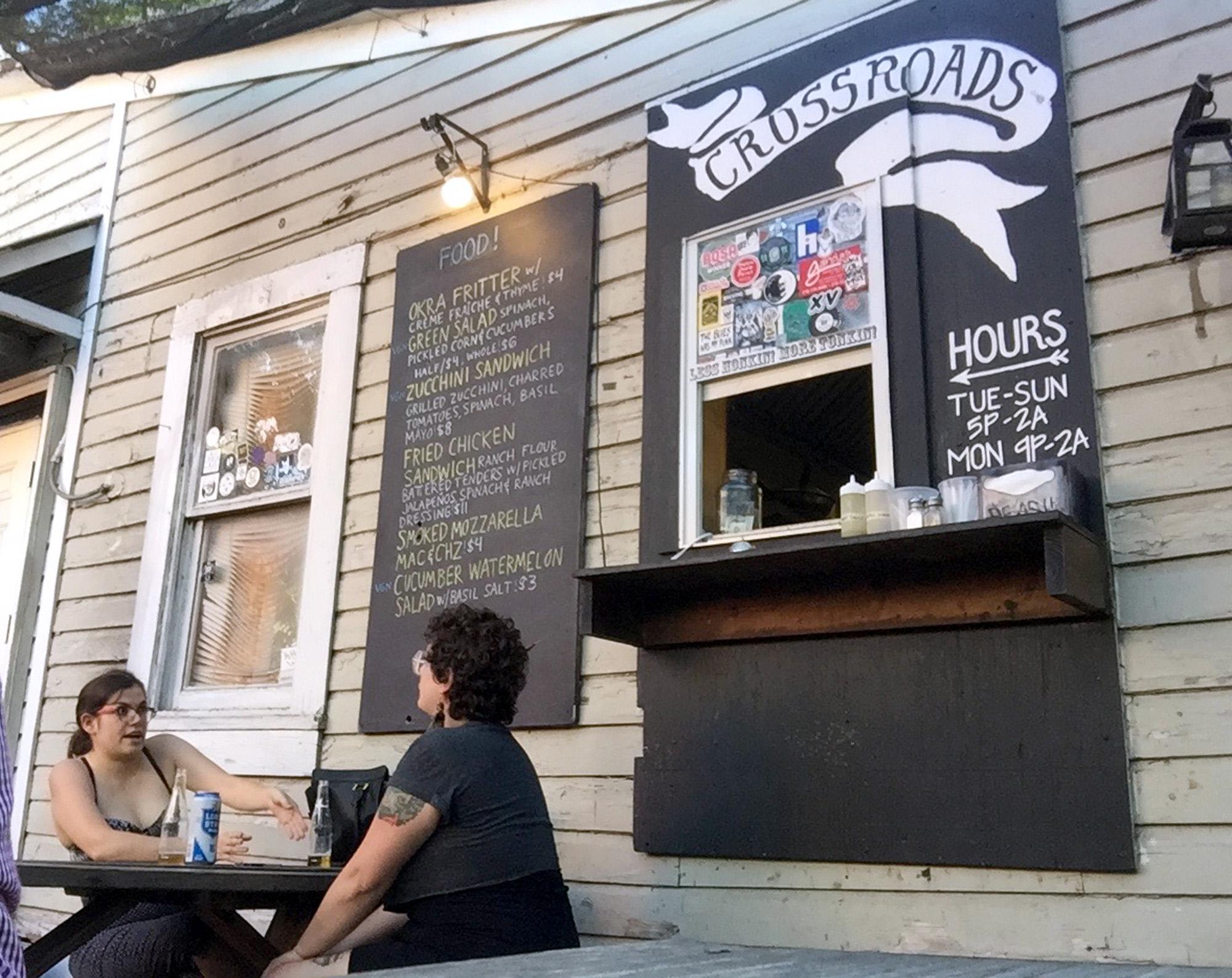 San Antonio latenight nosh spot Crossroads Kitchen hits end of the road