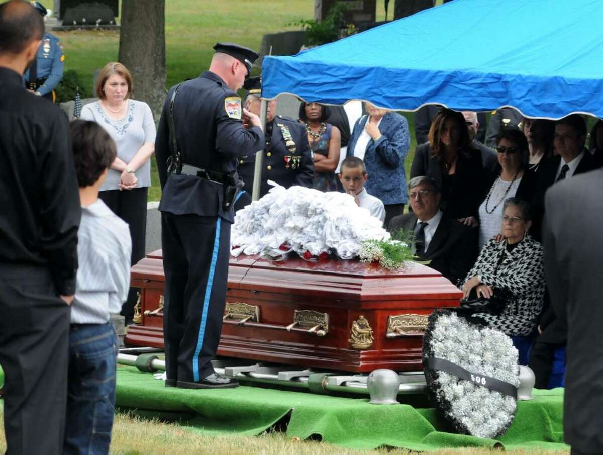 Hundreds bid farewell to Danbury police officer at New Milford funeral