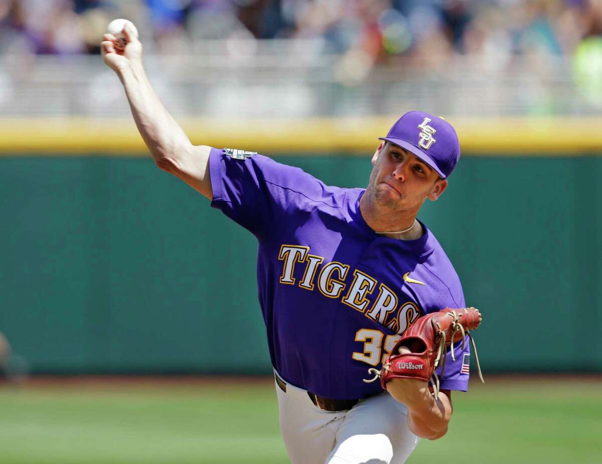 LSU pitcher Alex Lange delivers a pitch during the third inning of an NCAA College World Series baseball game against Oregon in Omaha, Neb., Friday, June 23, 2017. (AP Photo/Nati Harnik)