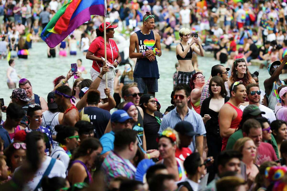 Thousands flock to Houston Pride parade