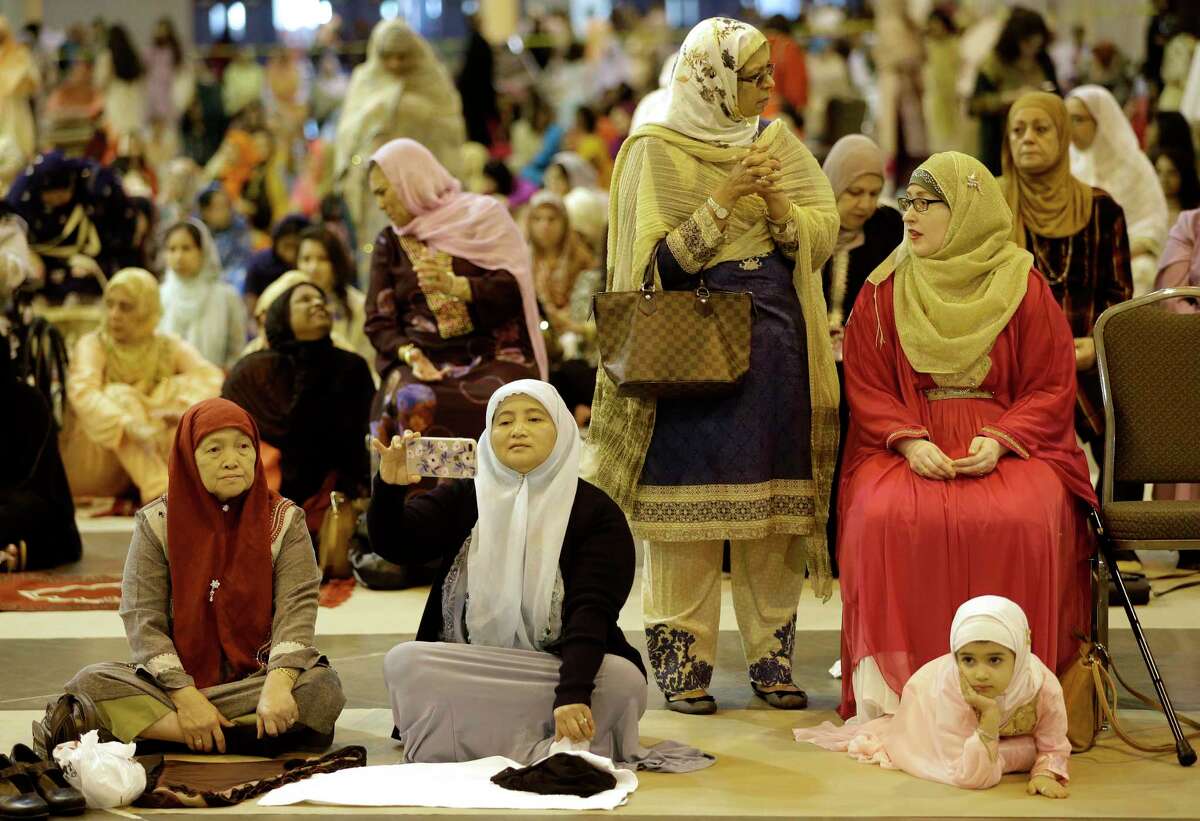 Eid prayer ceremony a chance to make a statement