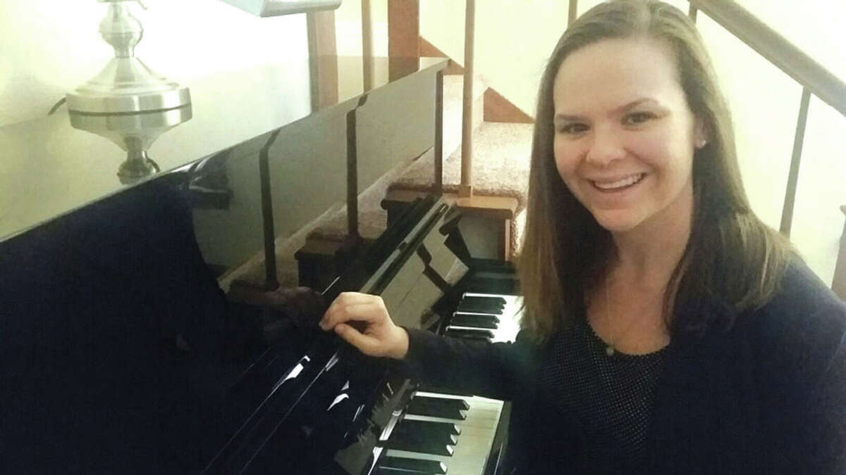 Hope Rudy offers piano lessons in her home or at students' homes.