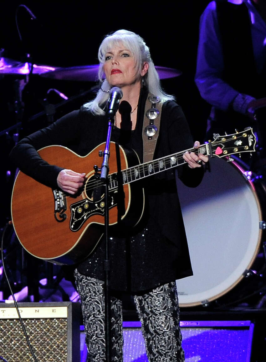 emmylou harris tour review