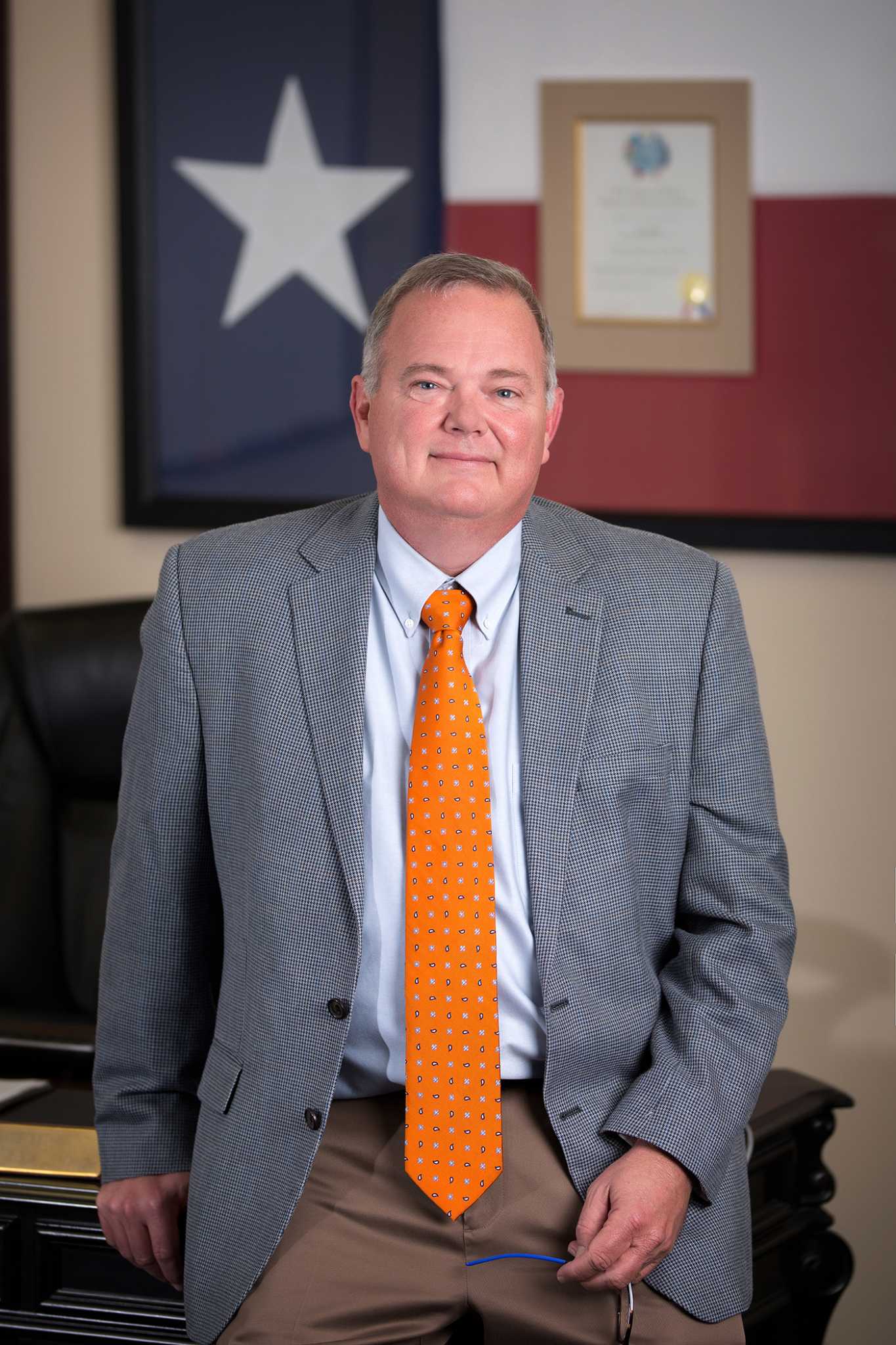 east-chambers-isd-s-campbell-named-superintendent-of-the-year