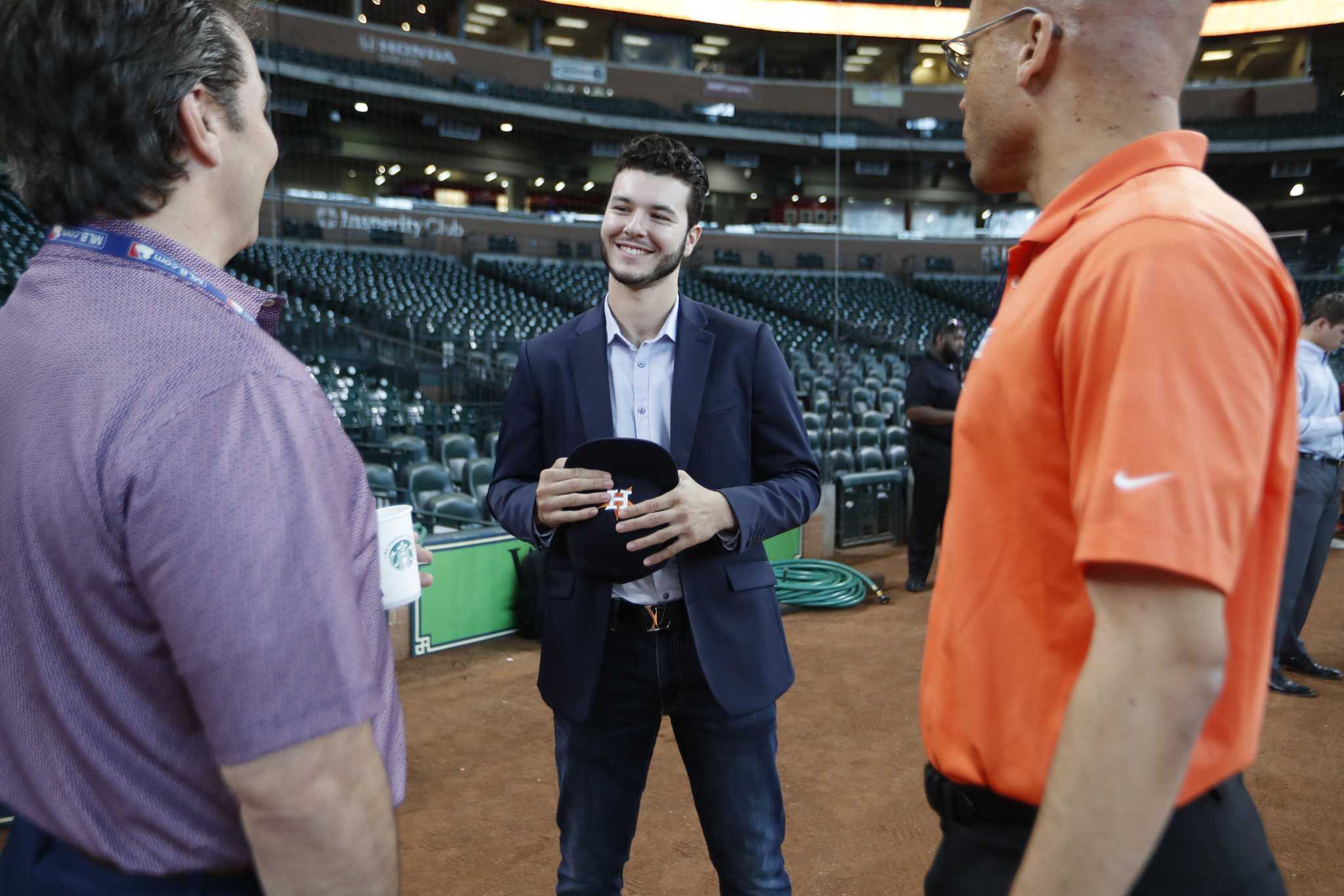 Q&A: Charlie Morton on the end of his Astros tenure, joining the Rays and  the matchup against his 'pal' Gerrit Cole - The Athletic