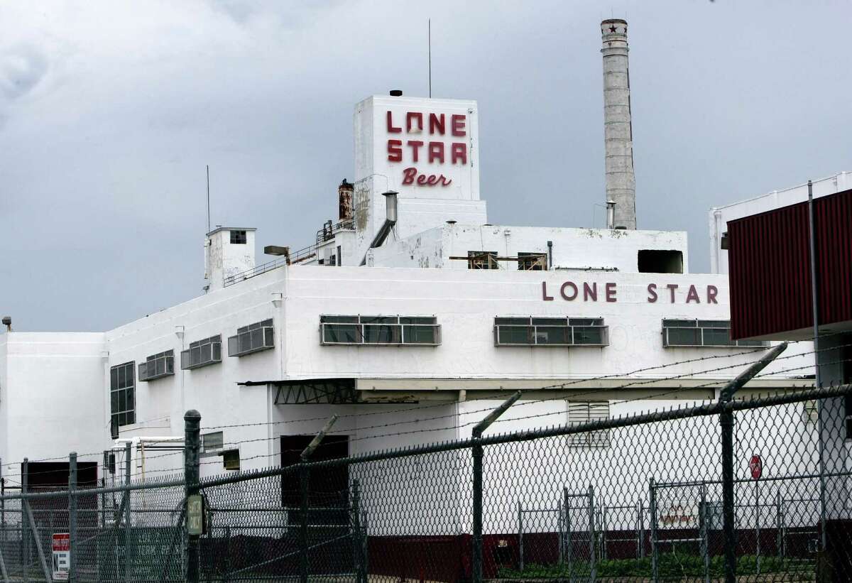 A fire early Sunday morning caused extensive damage to an abandoned building at the old Lone Star Brewery.