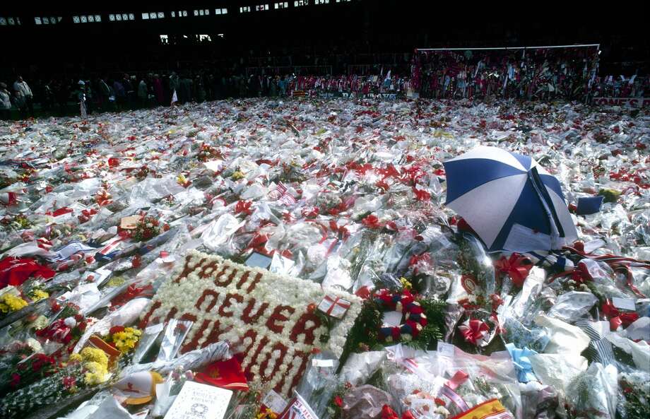 Scenes From 1989 Hillsborough Stadium Disaster In Sheffield England Houston Chronicle 4928