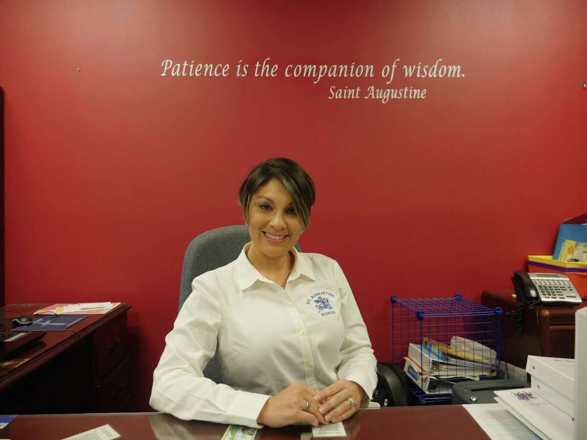 Barbra Zurita, la nueva directora de la Escuela Primaria y Secundaria St. Augustine para el curso escolar 2017-2018.