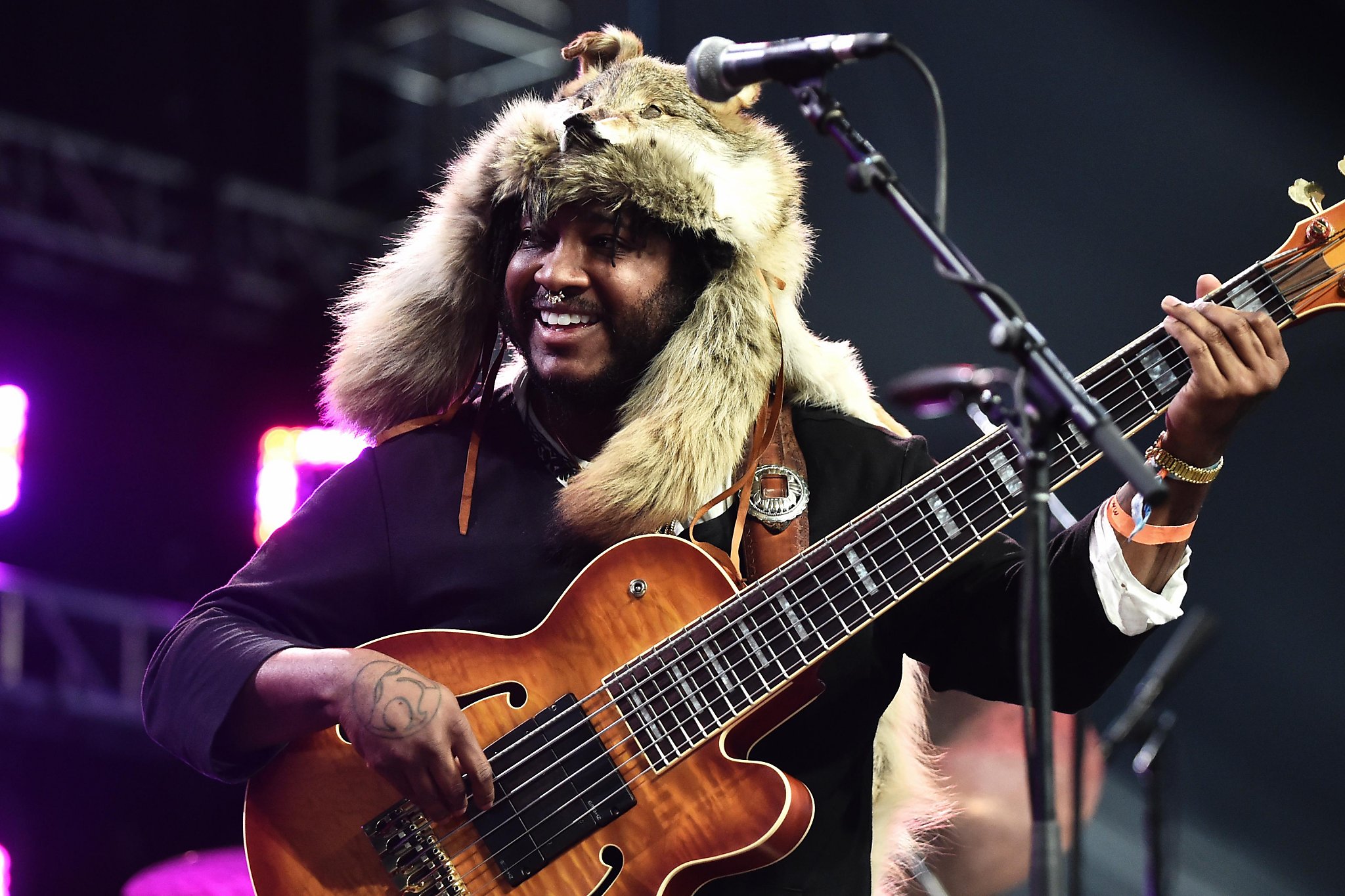 Thundercat them. Thundercat. Thundercat американский гитарист. Thundercat drunk. Thundercat альбомы.