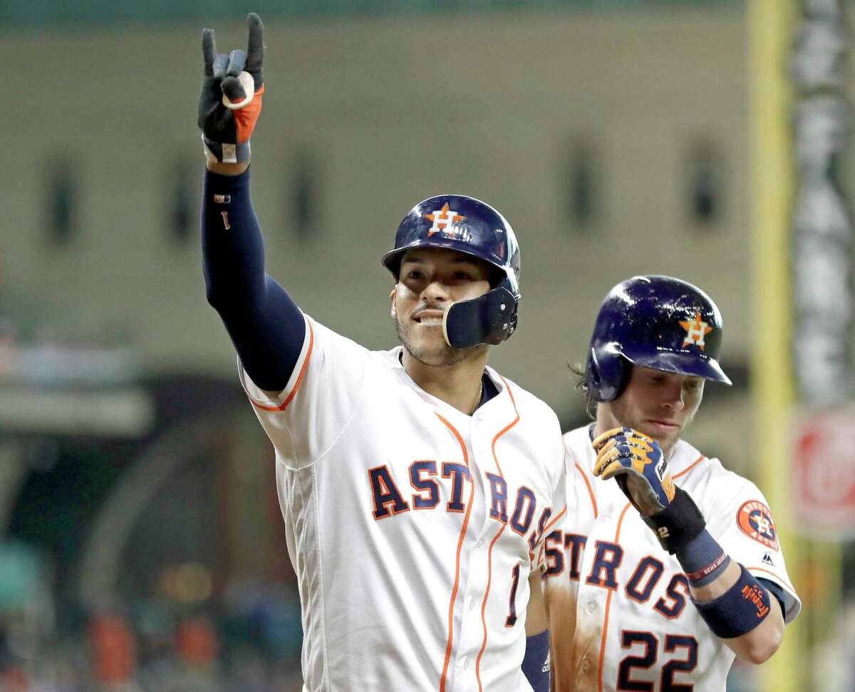 Carlos Correa, A.J. Hinch meet in Houston