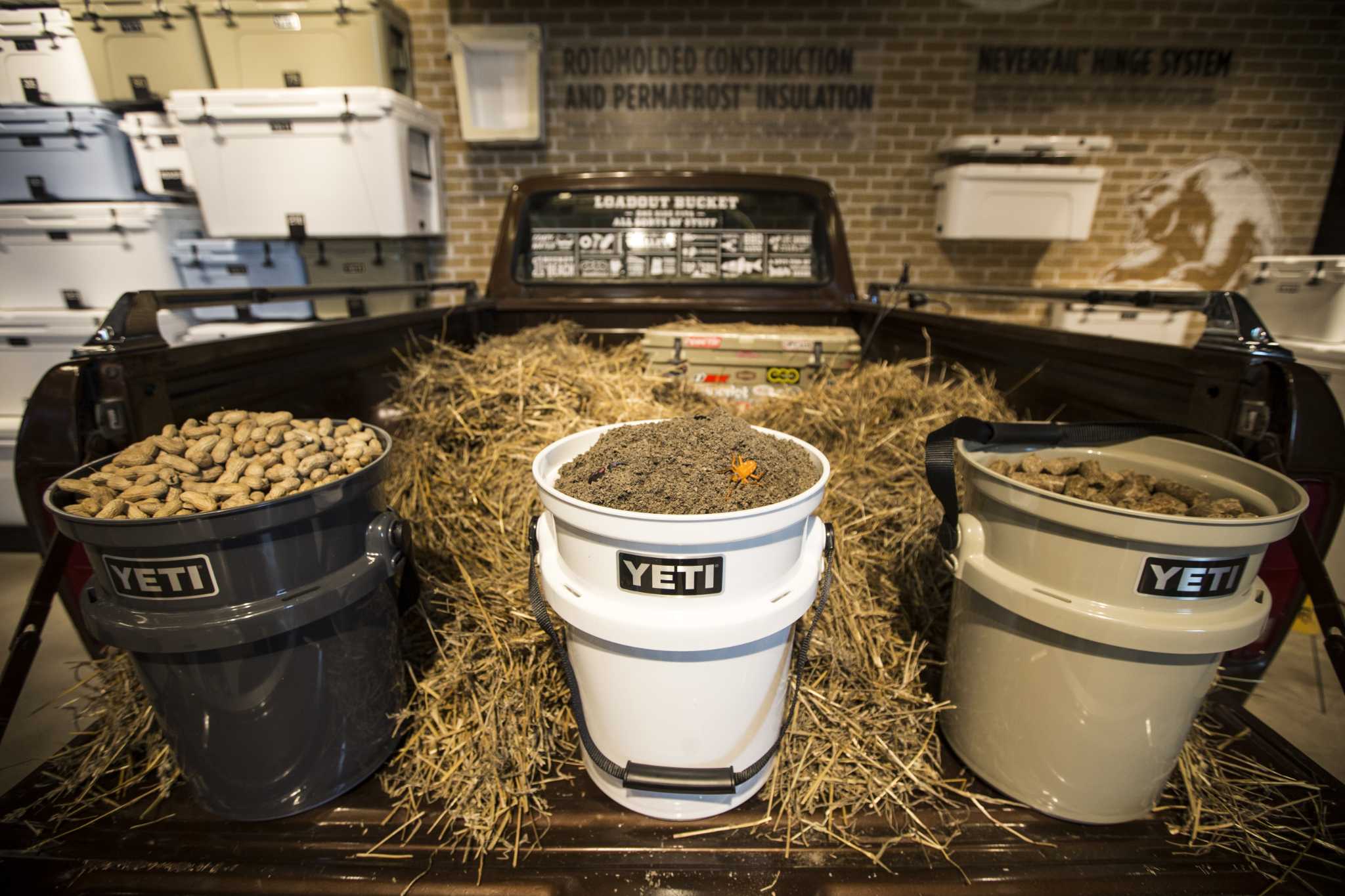 Yeti Loadout Bucket Lid Hinge? : r/YetiCoolers