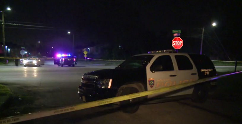 Man found dead in car in northeast Houston