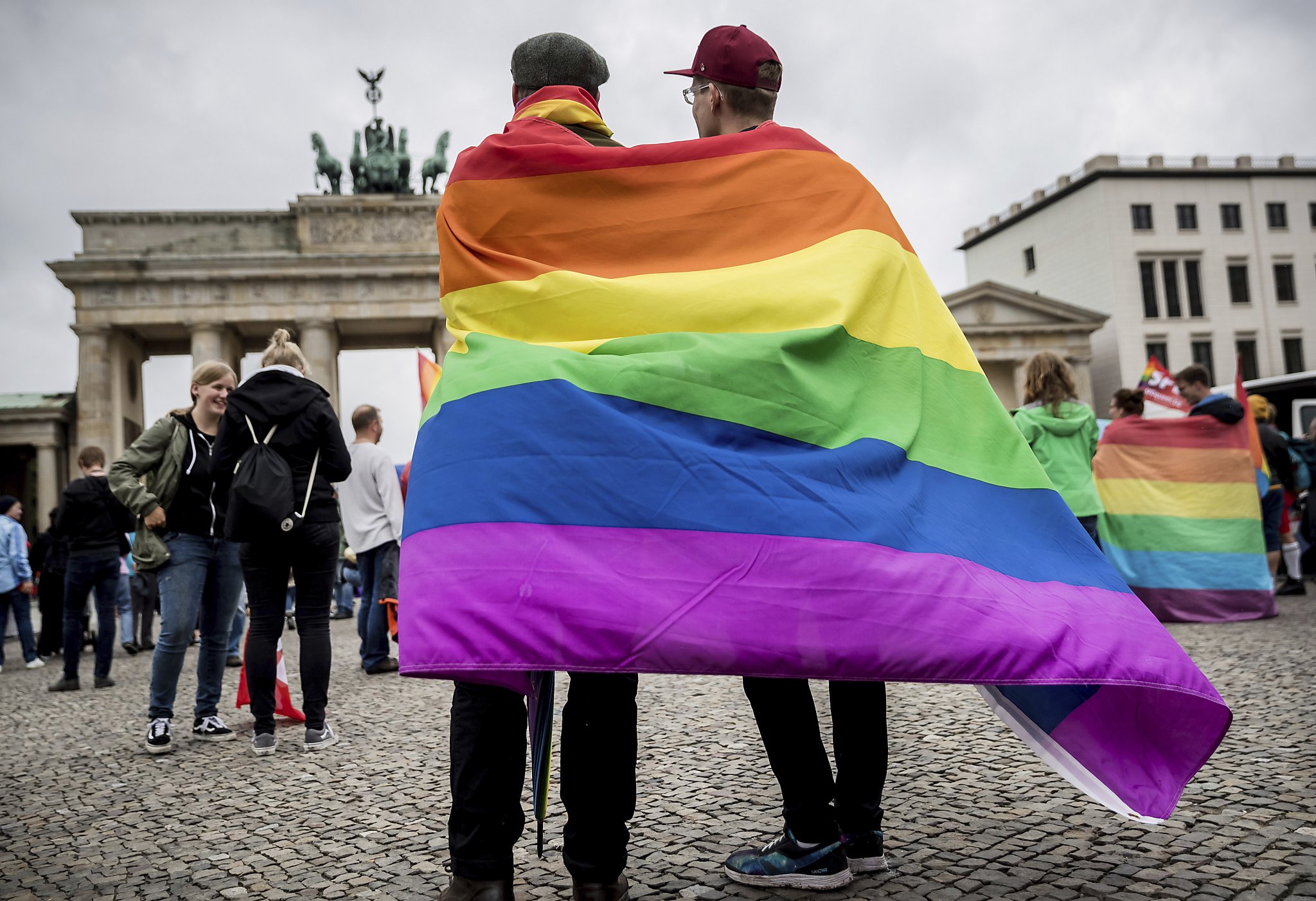 Catholics views of gay marriage around the world