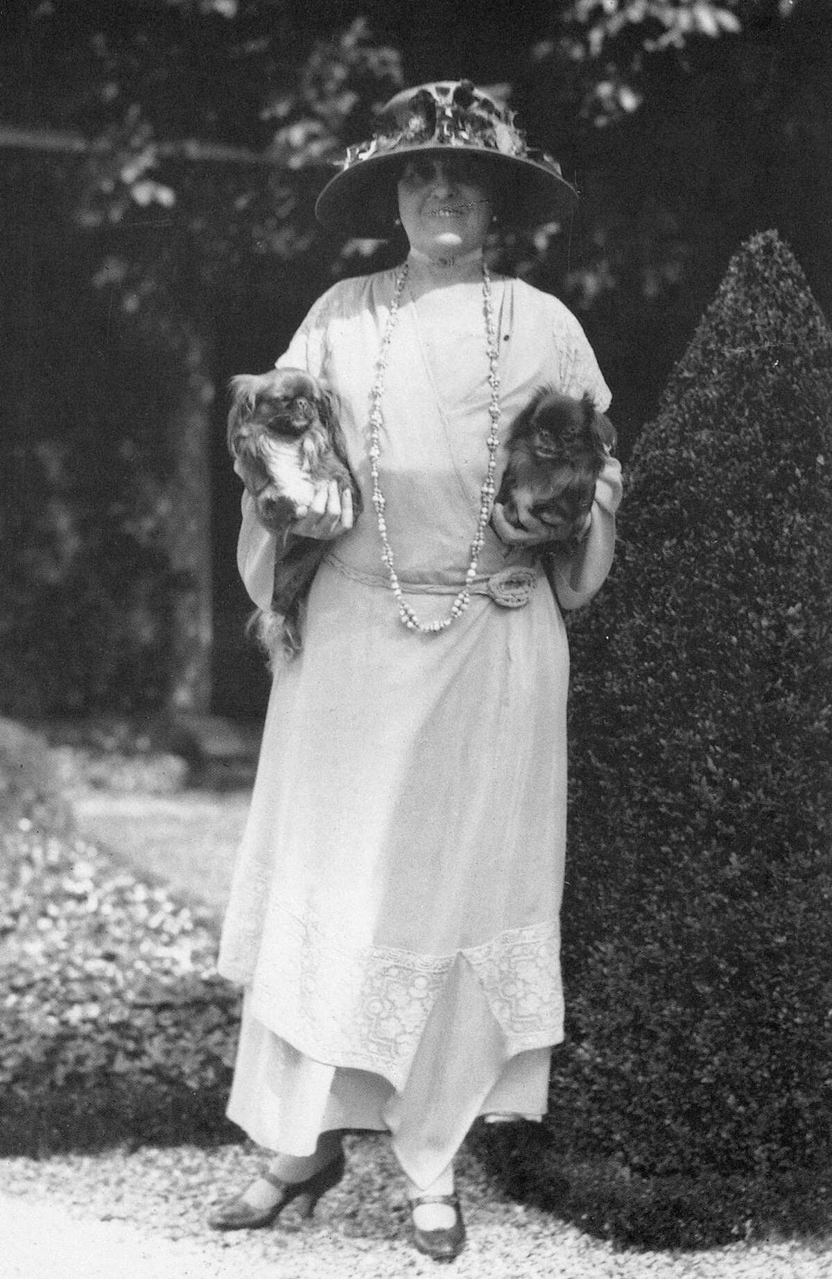 Famous authors, fashion