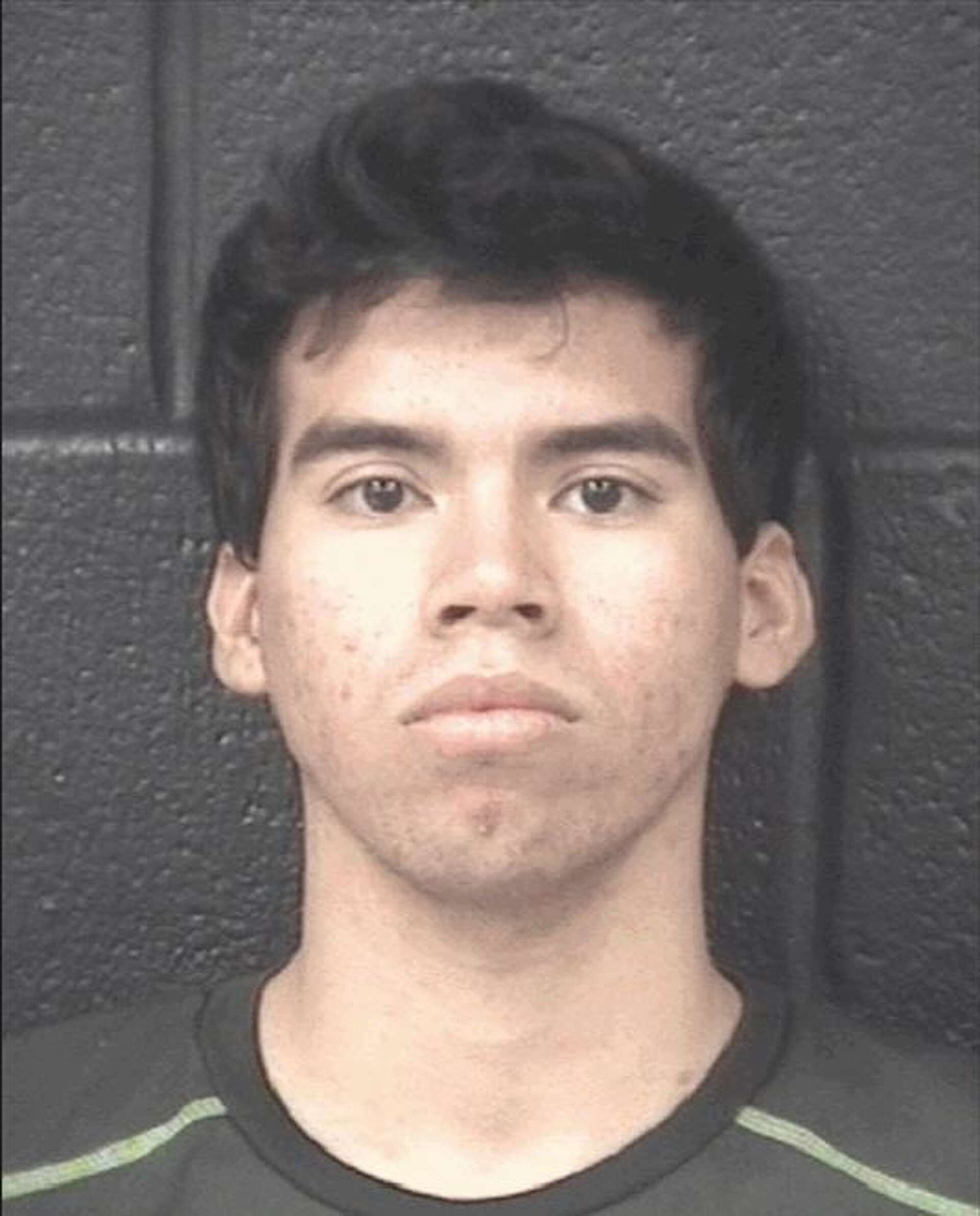 Police: Laredo man posted nude photos of ex-girlfriend on Facebook