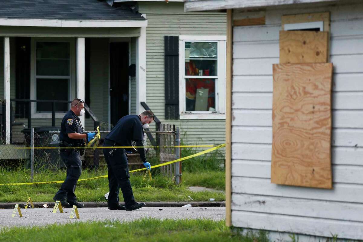 2 dead in Third Ward shooting