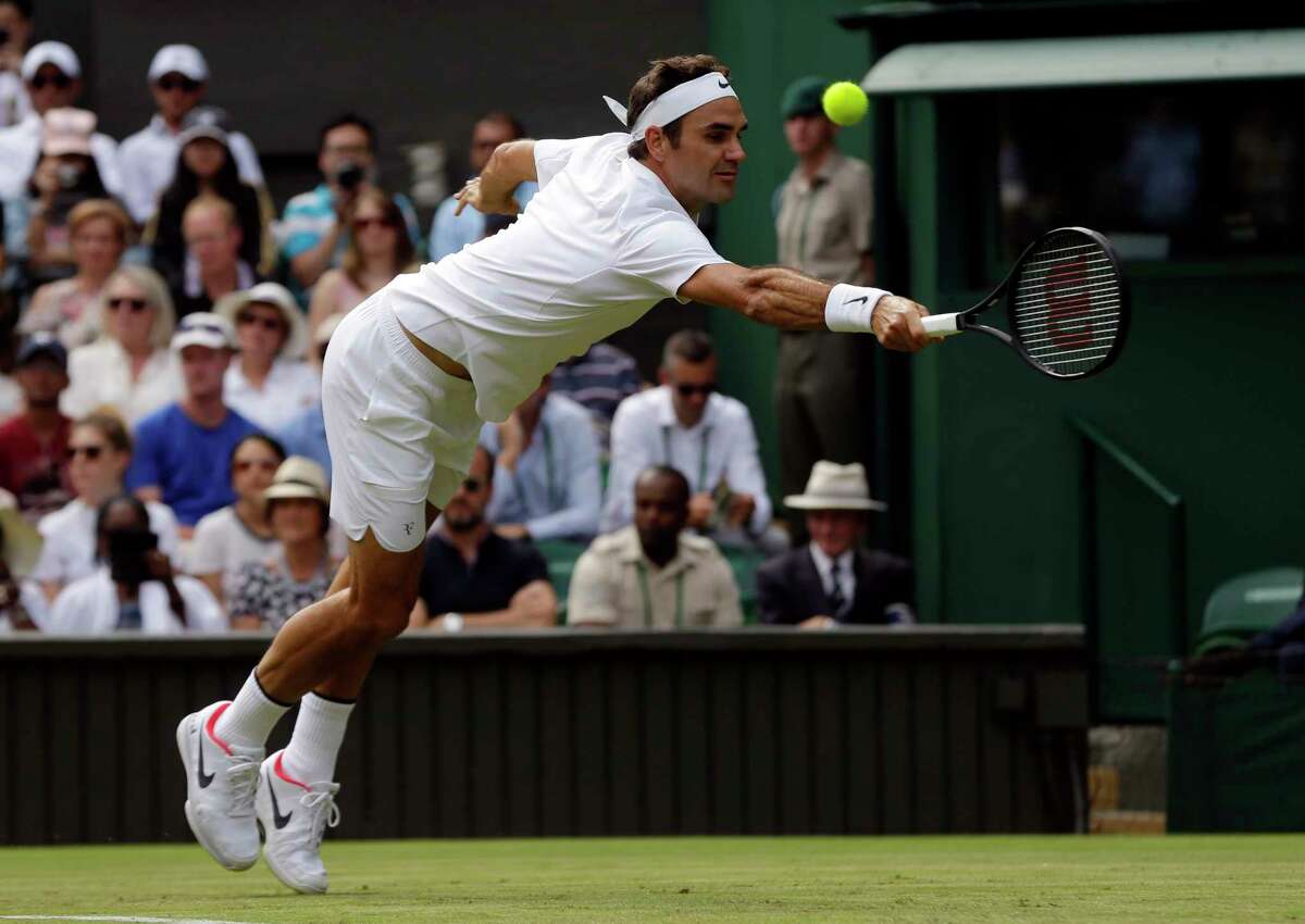 Roger Federer didn't have to extend himself Tuesday, playing only 12 games in order to advance to the second round.