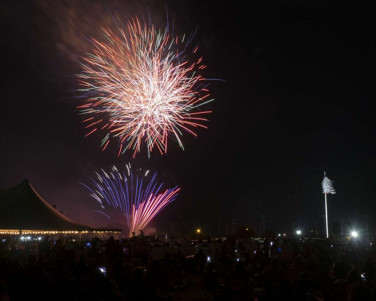 Fireworks light up the Midland sky 7/04/17at the Star-Spangles Salute at Hogan Park. Tim Fischer/Reporter-Telegram