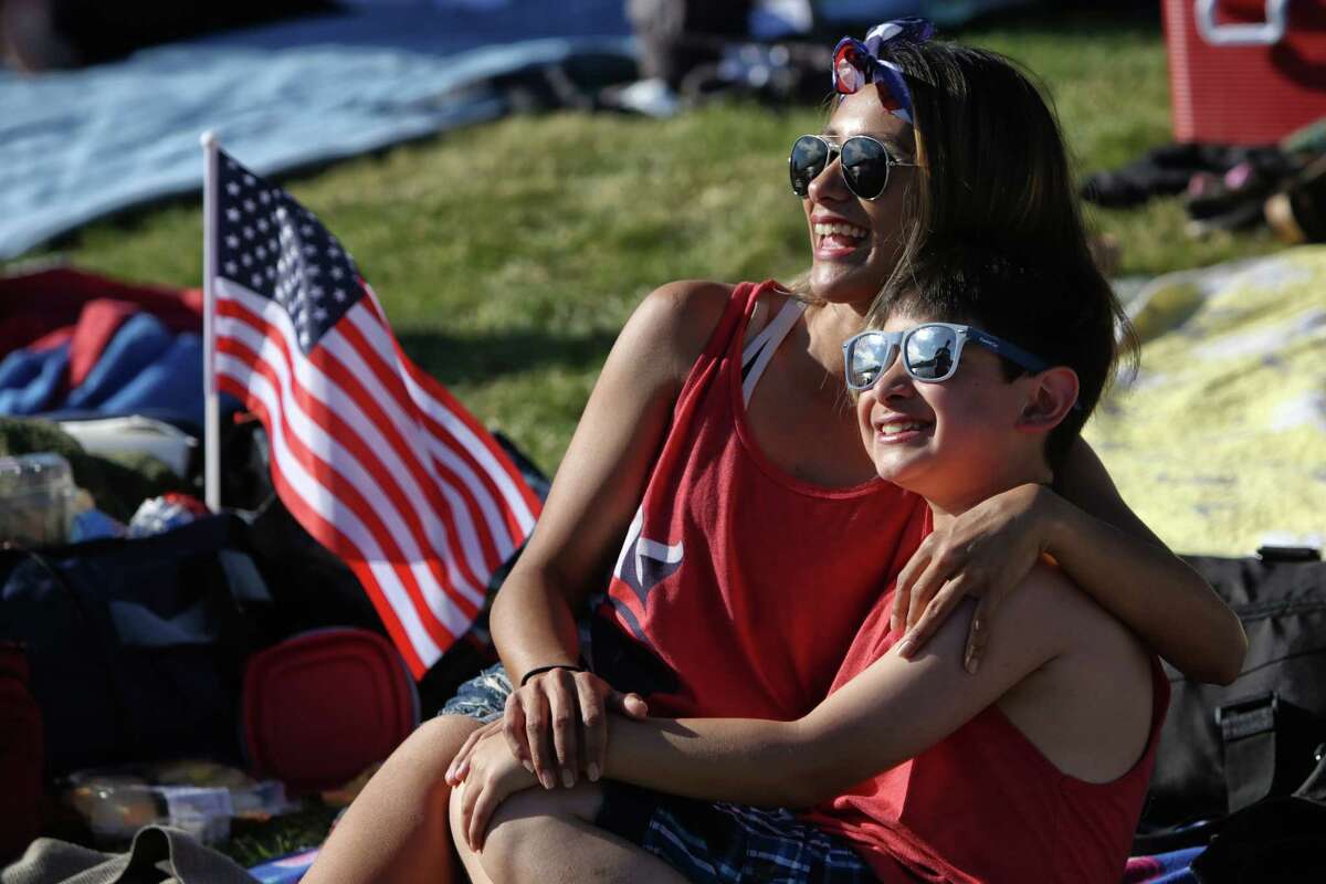 How to Dress Up for All Your Fourth of July Festivities