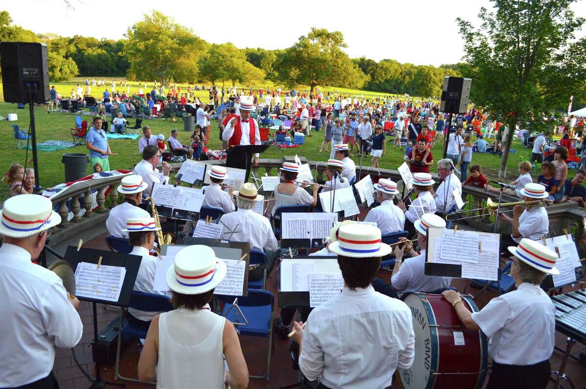 In Pictures New Canaan fireworks blast off