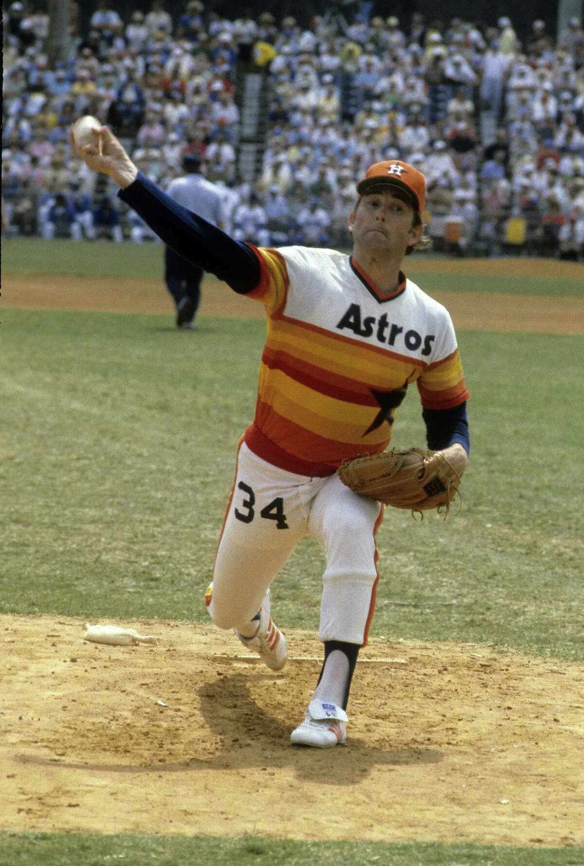 Houston Astros on X: On 3/17/1982 the #Astros traded their rainbow uniforms  for a solid green jersey to celebrate St. Patrick's Day! #TBT   / X