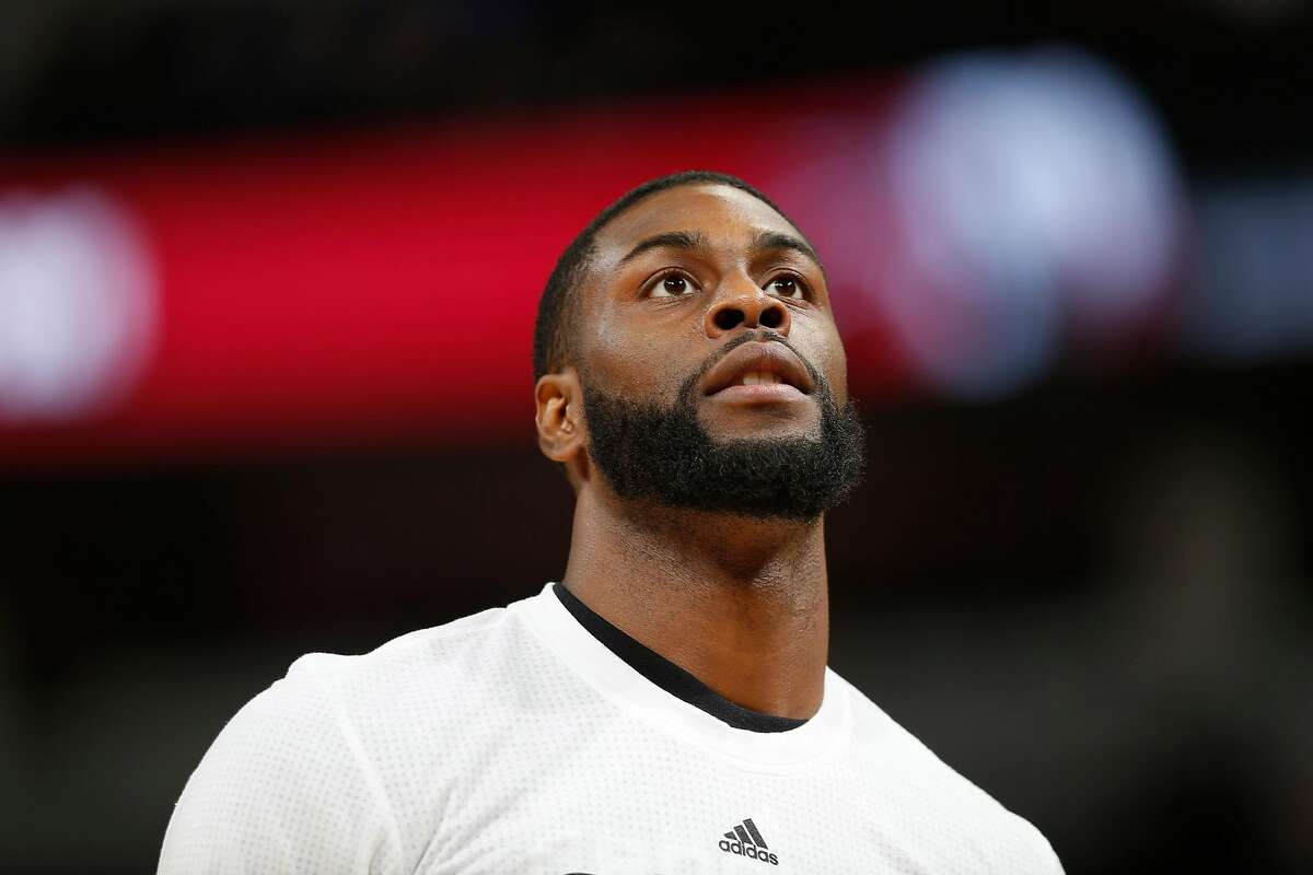 Report: Warriors among teams pursuing Willie Reed