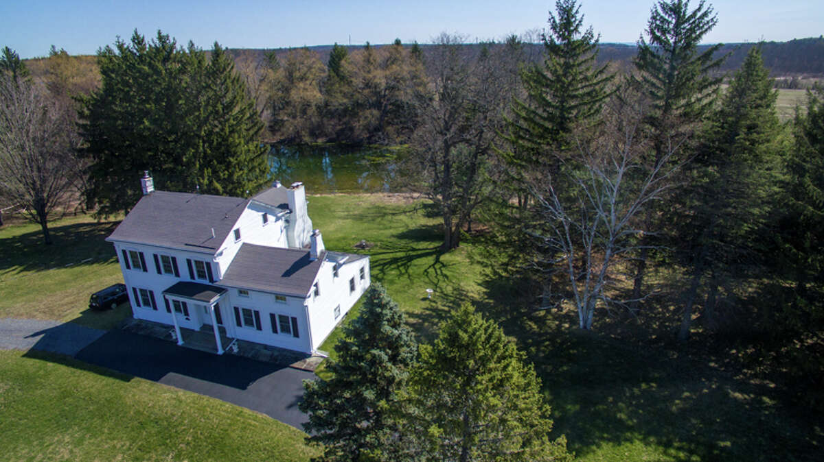 House of the Week Colonial in Guilderland