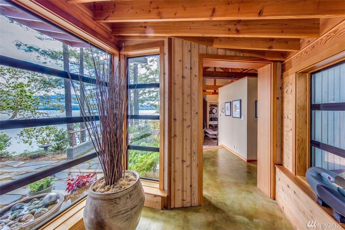 Dream Port Townsend retreat asks 2.4 million