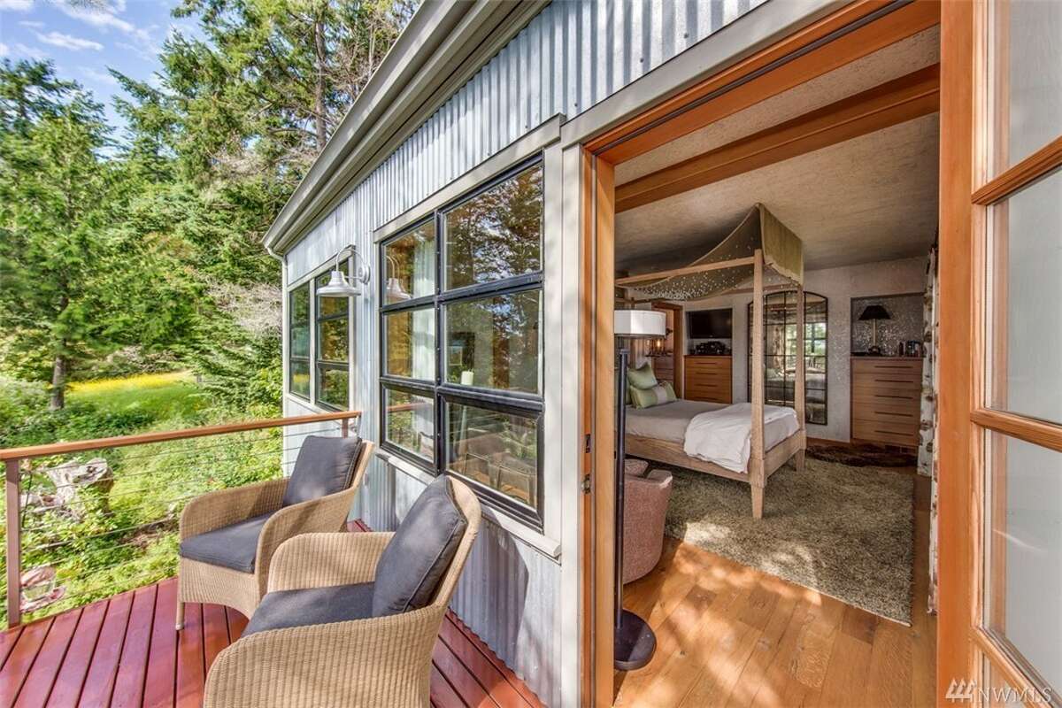 Dream Port Townsend retreat asks 2.4 million