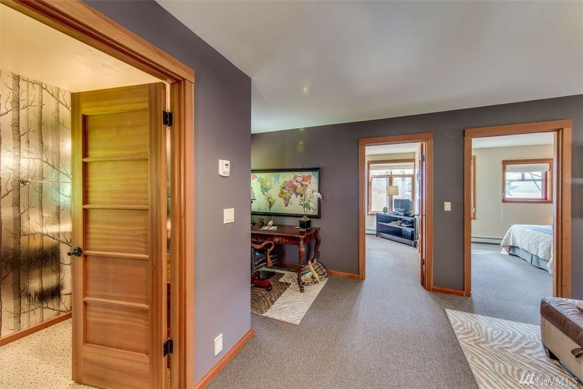 Dream Port Townsend retreat asks 2.4 million