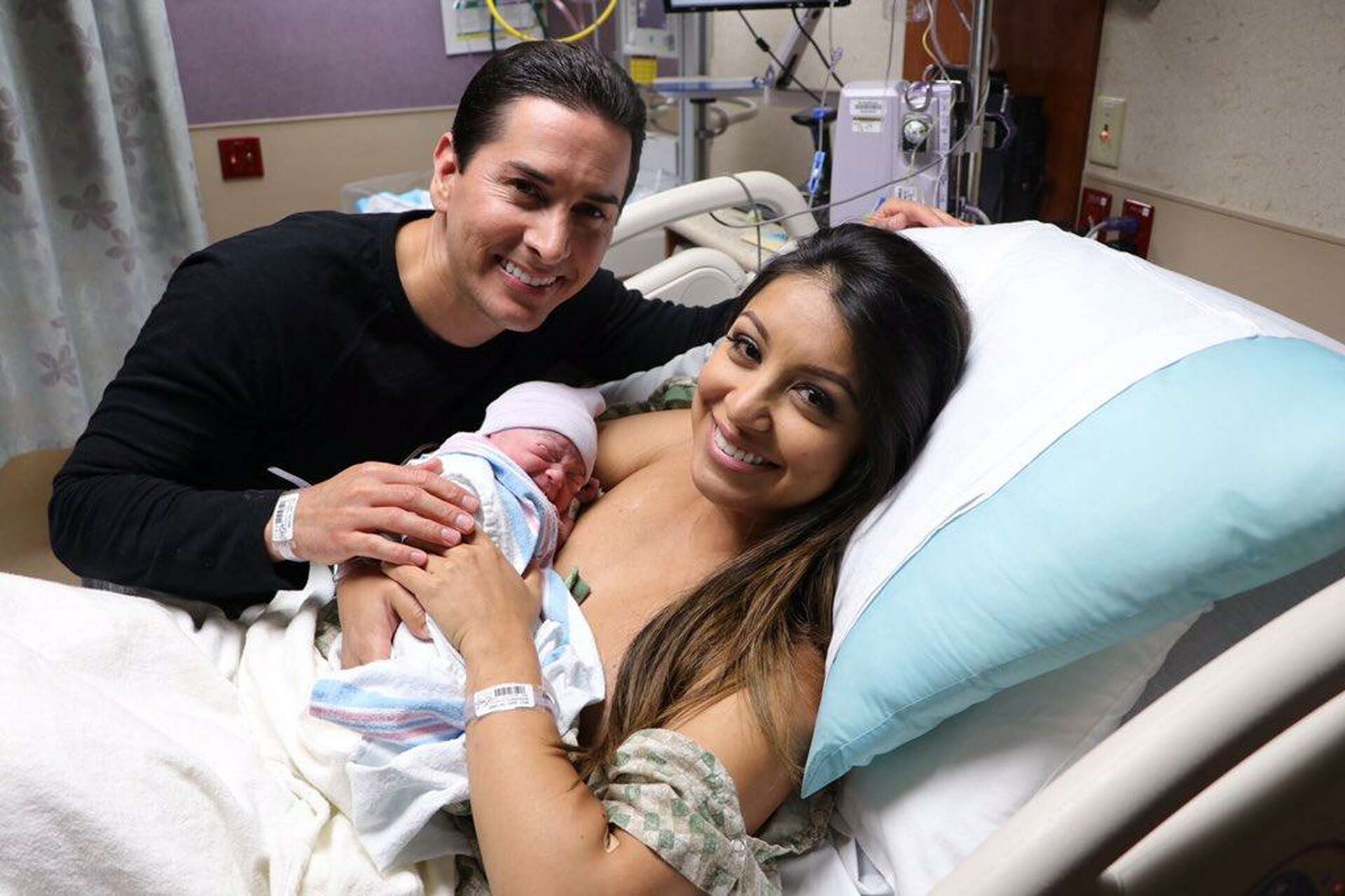 San Antonio TV anchor welcomes first baby