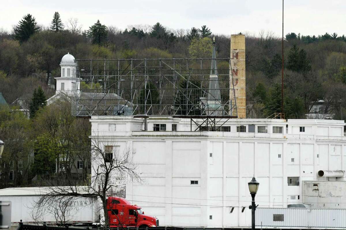 View of the former Beech-Nut plant on Wednesday, April 19, 2017, in Canajoharie, N.Y. EPA tests found unsafe levels of asbestos in piles of demolition debris and on portions of the exterior and interior of the former food plant. (Will Waldron/Times Union)