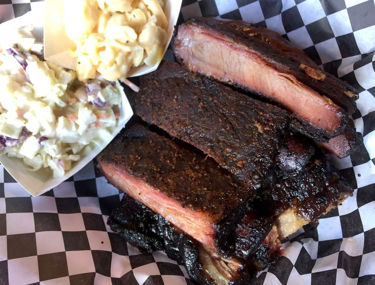 Review Rusty Bucket BBQ has new owners, new items, new polish