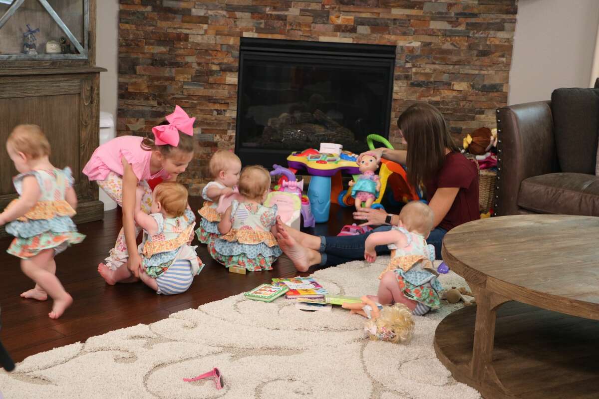 Houstonbased 'OutDaughtered' enters third season on TLC