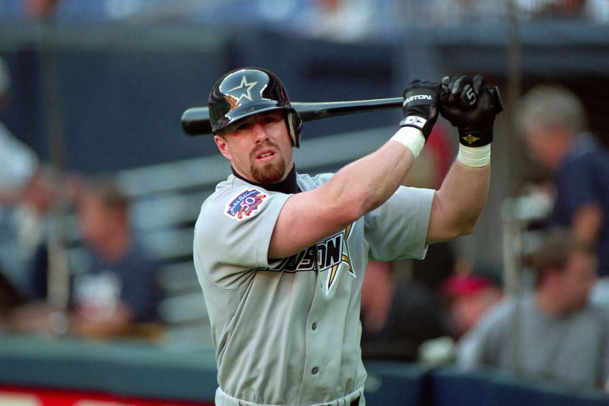 First baseman Jeff Bagwell of the Houston Astros takes a practice swing before batting against the Pittsburgh Pirates during a Major League Baseball game at Three Rivers Stadium in 1997 in Pittsburgh, Pennsylvania. (Photo by George Gojkovich/Getty Images)