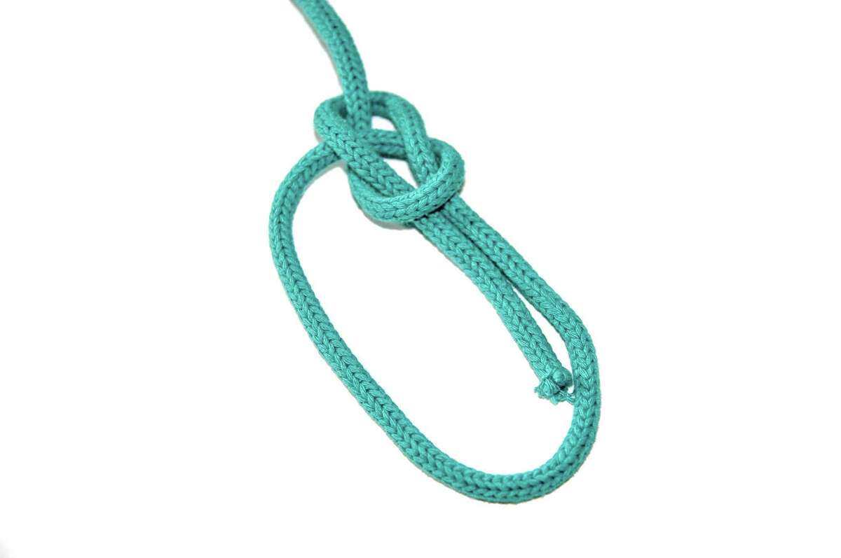 Tying the knot Skilled sailor keeps dying art alive