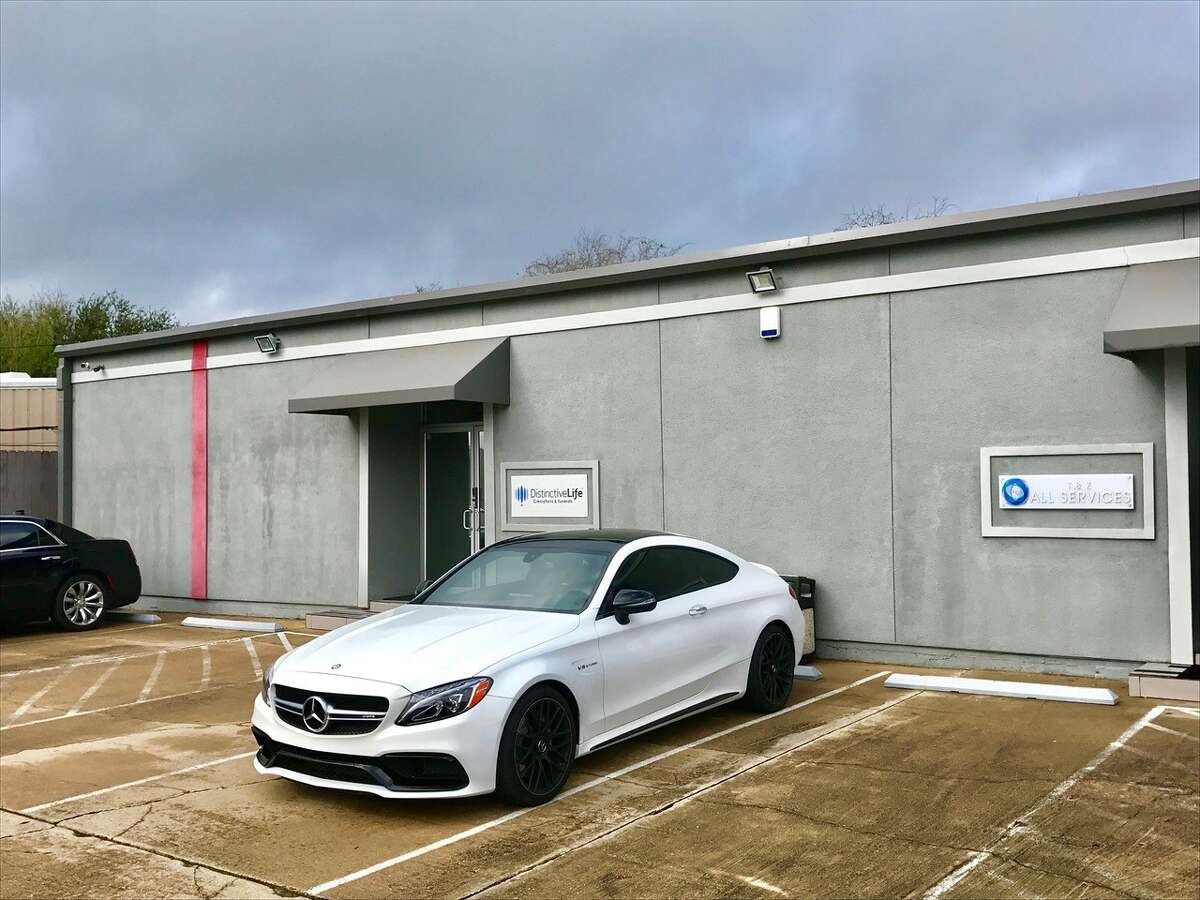 Revere Capital Management has subleased 2,000 square feet at 10830 Craighead nearÂ Stella Link, South Main and the South Loop 610.. Melissa Gerber Brams of Gerber Realty represented the sublessor, Distinctive Life.